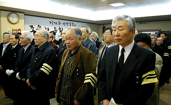 이날 장례식에는 통일광장의 비전향장기수 선생들과 전북지역 시민사회단체 임원들과 통일운동가 150여명이 함께 했다.[사진제공-전북통일연대]