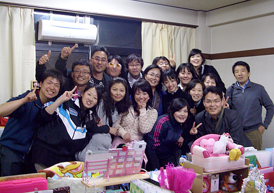 효고가무단과 함께 한 기념촬영. [사진-우리나라]