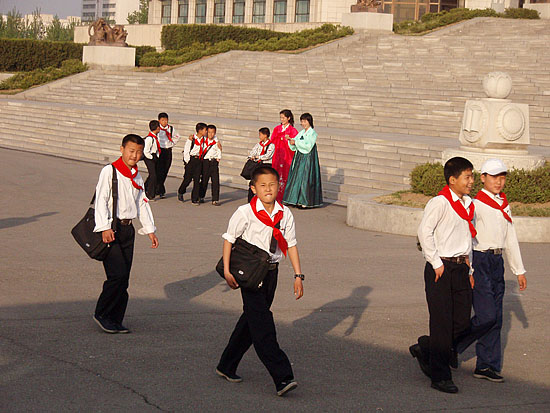 만경대소년학생궁전에 공부하러 나온 학생들의 모습. [사진-통일뉴스 김양희객원기자]