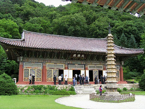 묘향산 보현사 대웅전. [사진-통일뉴스 이계환 기자]