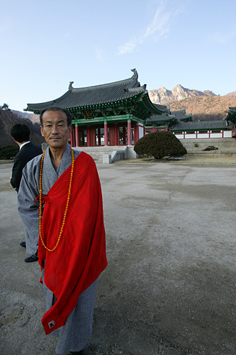 영통사 장혜명 주지스님. [사진-인터넷사진공동취재단 김주영 기자]