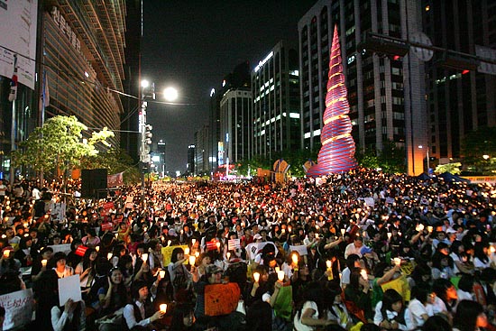 3일 저녁 2만여 명의 시민들이 참가한 촛불문화제 모습.[사진-통일뉴스 조성봉 기자]
