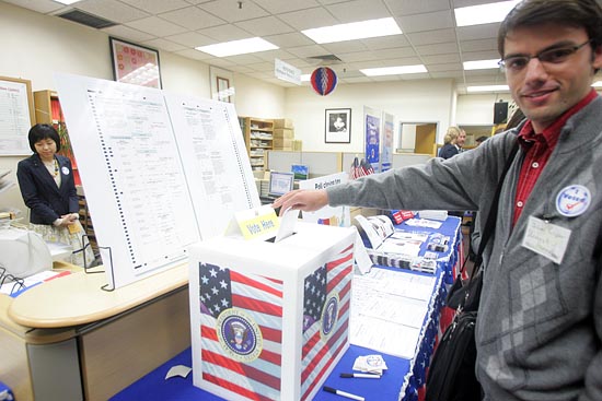 미 대선 관전 오픈 하우스 행사에서는 모의투표도 진행됐다. [사진-통일뉴스 조성봉 기자]