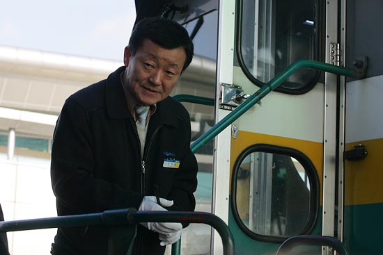 신장철 기관사는 개성 봉동역을 다녀온 뒤 