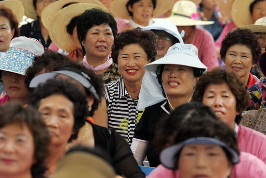 대북쌀지원 재개로 농민들이 웃을수 있는 날이 하루빨리 오기를![사진-통일뉴스 조성봉 기자]