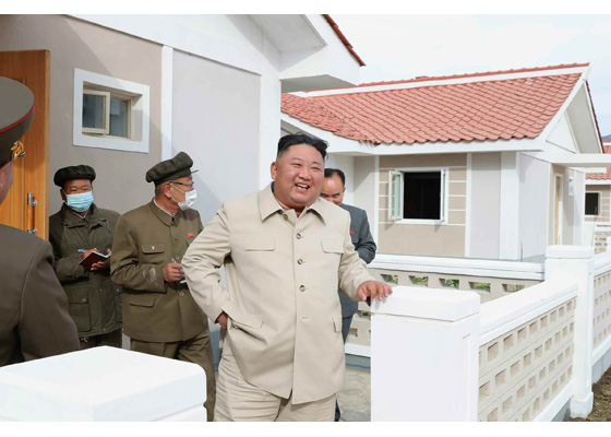 북한 언론은 수해 피해지역에 들어선 주택단지들을 여러 차례 보도했다. [자료사진 - 통일뉴스]