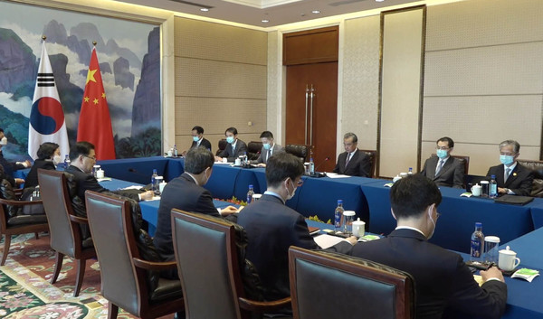 한중 외교장관 확대회의 모습. 확대회에서는 한중 양국 현안들이 주로 다뤄졌다. [자료사진 - 통일뉴스]