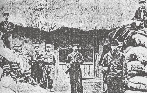 5.10선거를 앞두고 주요 시설 경비를 서고 있는 의용경찰.