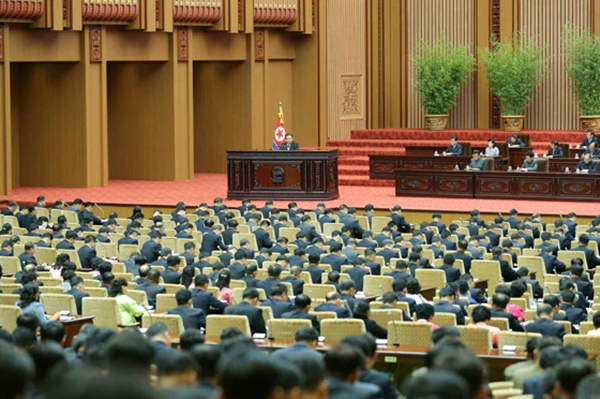29일 최고인민회의에서 연설하는 김정은 국무위원장. [사진출처-조선중앙통신]