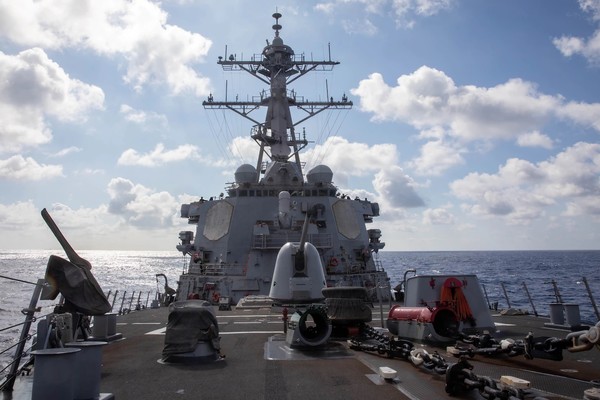 대만해협을 항해하는 미 해군 구축함 [사진출처-미 태평양함대 홈페이지]
