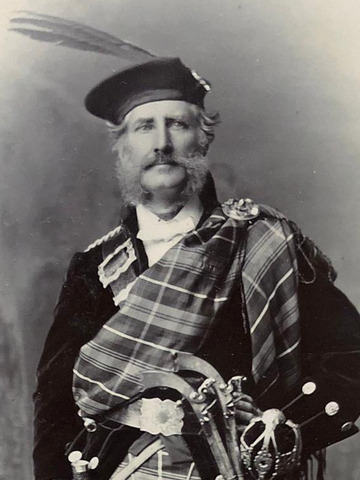 영국 스코틀랜드 스카이섬에 연원을 두고 있는 맥레오드 가문의 25대 수장(首長) ‘노만 맥레오드(Norman MacLeod, 1812~1895)’. 그는 ‘니콜라스 맥레오드’와 혈연관계로 보이는 인물이다. [사진제공 - 이양재]