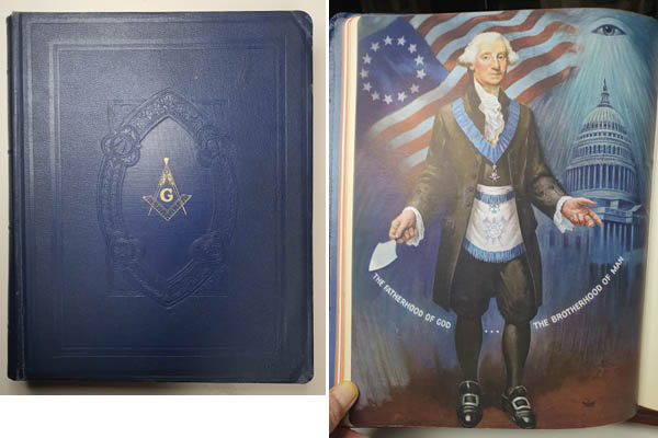 『Holy Bible(성경전서)』, 이 판본은 1923년에 첫판을 내었다. 이 책은 1949년 판(9판 본)이다. The John A. Hertel. Co., Chicago. 크기 : 25×30cm. 필자 소장.챙의 앞부분에 미국의 프리메이슨 대통령을 소개하면서 미국 초대 대통령 조지 워싱턴의 색채 판 초상을 싣고 있다. [사진제공 - 이양재]