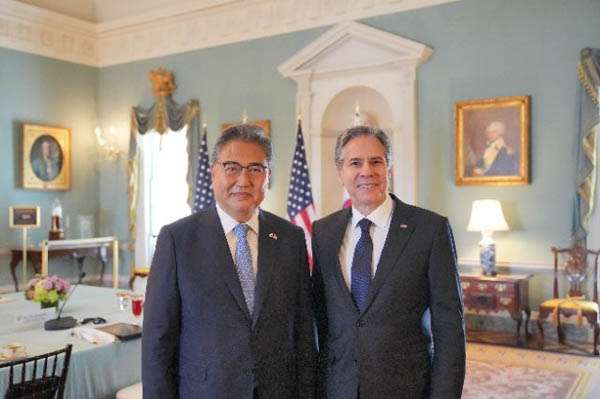 박진 외교장관(왼쪽)은 취임 후 첫 대면 한미 외교장관 회담을 가졌다. [사진 제공 - 외교부]