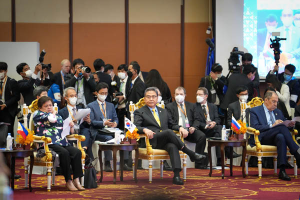 박진 외교부 장관은 5일 캄보디아 프놈펜에서 열린 제29차 아세안지역안보포럼(ARF) 외교장관회의에 참석했다. [사진 제공 - 외교부]