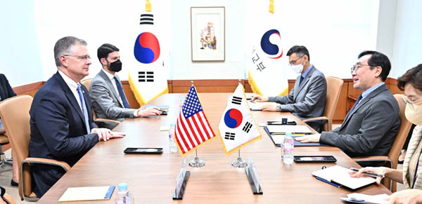 이도훈 외교부 2차관은 방한 중인 대니얼 크리튼브링크 마국 국무부 차관보를 접견했다. [사진 제공 - 외교부]