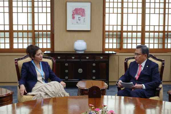 이달 1일 6년 임기를 시작한 살몬 특별보고관은 이번 첫 방한에서 외교장관을 예방했다. [사진 - 통일뉴스 김치관 기자]