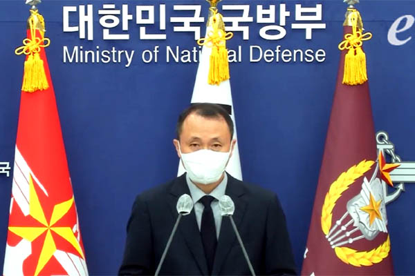 문홍식 국방부 대변인 직무대리는 19일 [갈무리 사진 - 통일뉴스]