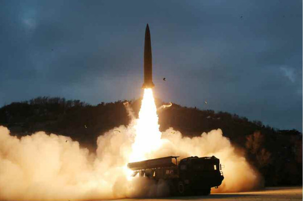 북한이 올해 1월 27일 발사한 지대지 전술유도탄. [사진출처-노동신문]