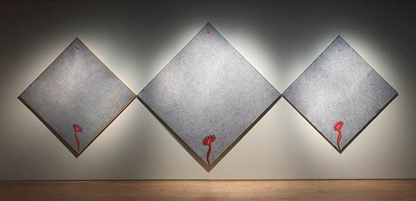 백광익 화백의 연작, 유화, 3점. 제주 삼다(三多) 가운데 하나인 바람을 화폭에 가두어 놓았다. 붉은 싹은 생명력이다. [사진 제공 - 이양재]