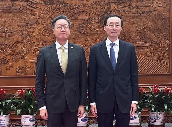 정재호(왼쪽) 대사와 쑨웨이둥 중국 외교부 부부장. [사진출처-중국 외교부]