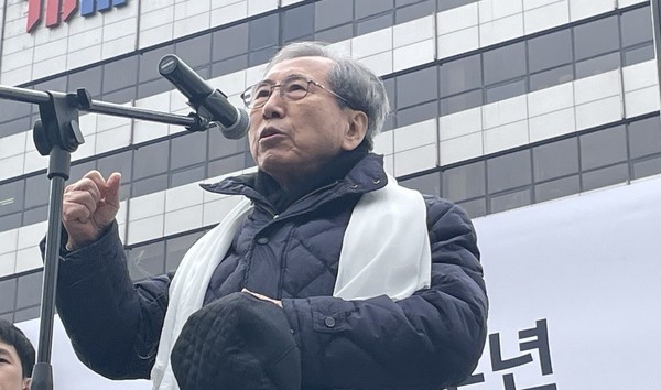 함세웅 신부는 “3.1정신은 검찰 반란을 타파하는 정신”이라고 강조했다. [사진-통일뉴스 최범준 통신원]