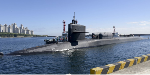 지난 2017년 4월 부산작전기지에 입항한 미국 해군의 오하이오급 핵추진 순항유도탄 잠수함(SSGN) 미시건함[사진출처-미국 해군]