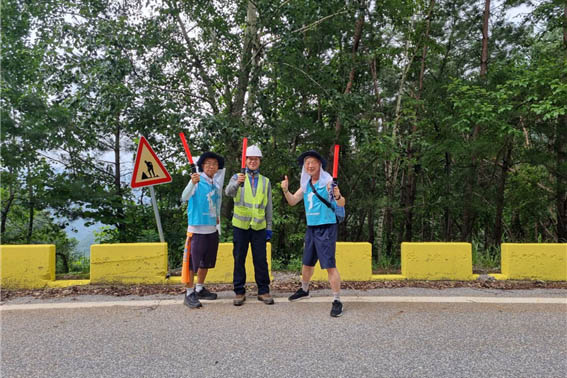 [사진 제공 - DMZ 국제평화대행진단]