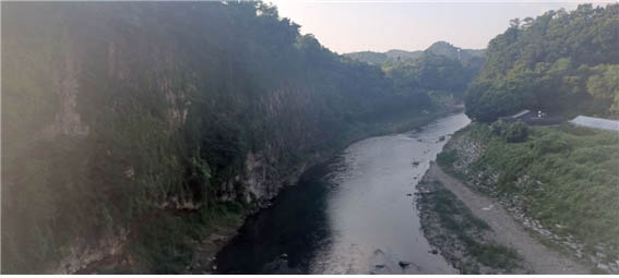 대행진 구간 중 오늘이 최고로 아름다운 길이었다. [사진 - DMZ 국제평화대행진단]
