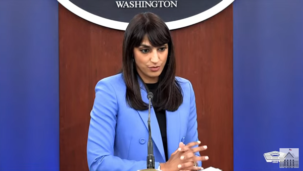 8일 브리핑하는 사브리나 싱 미 국방부 부대변인. [사진 갈무리-미 국방부 유튜브]