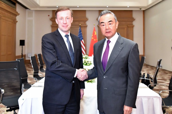 지난 9월 16~17일 몰타에서 만난 설리번 보좌관과 왕이 주임. [사진-중 외교부]