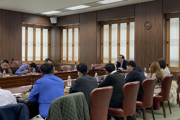 이준일 외교부 북핵외교기획단장은 25일 아세안 5개국 전문가들로 구성된 연수생들과 오찬 간담회를 가졌다. [사진 제공 - 외교부]