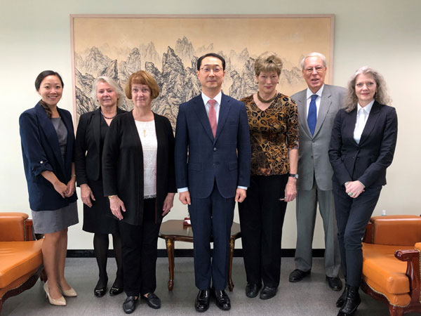 김건 외교부 한반도평화교섭본부장은 31일 서울 종로구 외교부 청사에서 방한 중인 미국 외교정책협의회(NCAFP) 대표단을 면담했다. [사진 제공 - 외교부]