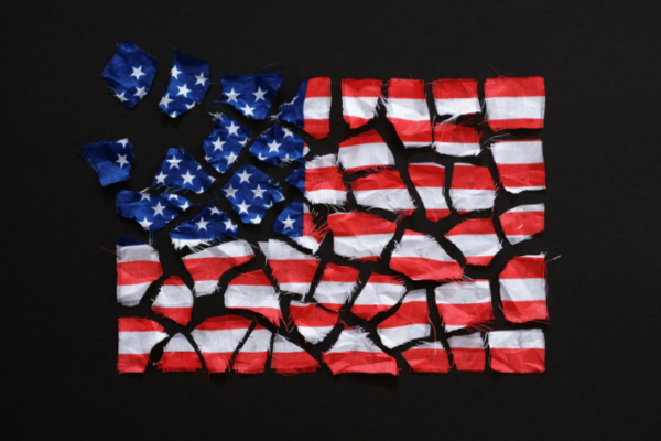 북한의 국제문제평론가가 미국을 '안팎으로 망해가는 악의 제국'이라 칭하며, 현재 미국이 직면한 위기는 '실패한 대내외 정책의 반영'이라고 분석했다. 사진은 10월 24일 제이크 설리번 백악관 국가안보보좌관의 포린어페이스 기고문 이미지. [사진-포린어페어스 갈무리]