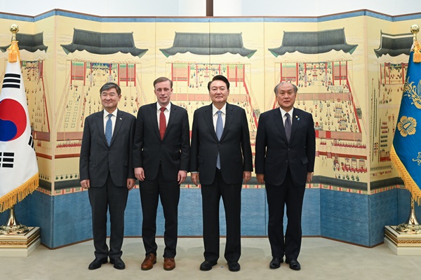 8일 윤 대통령 주최 만찬에 참석한 한미일 안보실장. [사진제공-대통령실]