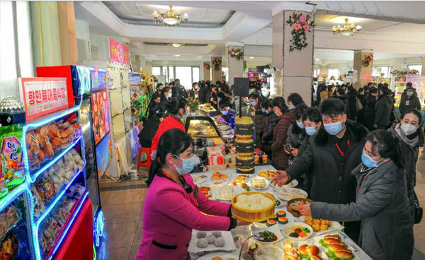 지난 2022년 12월 북한에서 처음으로 진행된 밀가루음식전시회. [통일뉴스 자료사진]