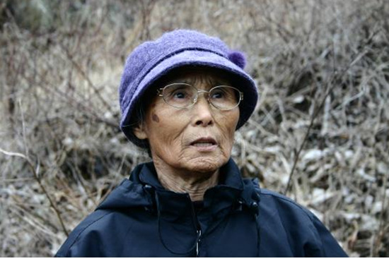 ‘소녀 빨치산’ 오영애 선생이 12일 오전 소천했다. 사진은 2012년 빨치산 전적지 답사 대의 모습. [자료 사진 - 통일뉴스]