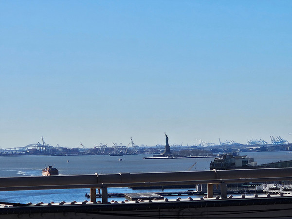 브루클린 다리에서 바라본 자유의 여신상 [사진-임영태]