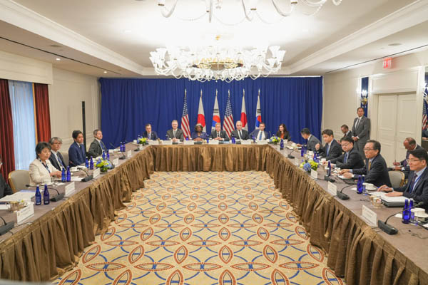 한미일 외교장관 회의에서는 북러 군사협력 등 북한 문제도 협의됐다. [사진 제공 - 외교부]