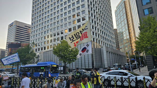 '조선일보 폐간' 촉구는 쉼없이 진행되고 있다. [사진 - 통일뉴스 하태한 통신원]