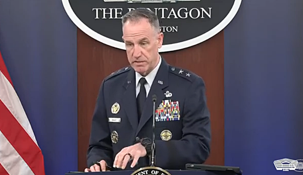 팻 라이더 미 국방부 대변인. [사진 갈무리-미 국방부 유튜브]