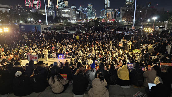 문화제의 참석인원은 필자가 보기에 3천여 명 정도였다. [사진 - 통일뉴스 하태한 통신원]