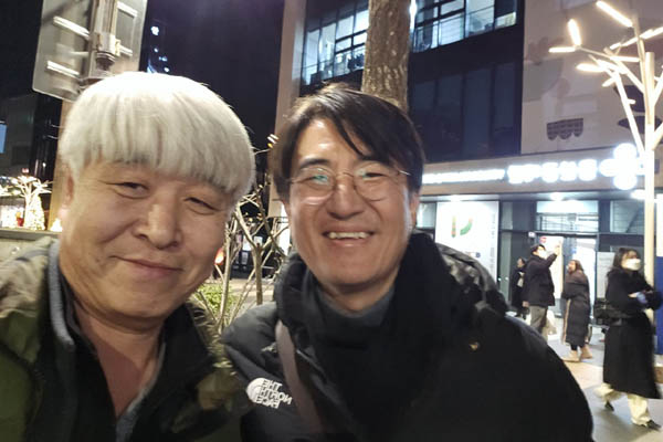 한강진역에서 만난 김성회 민주당 의원. [사진 - 통일뉴스 하태한 통신원]