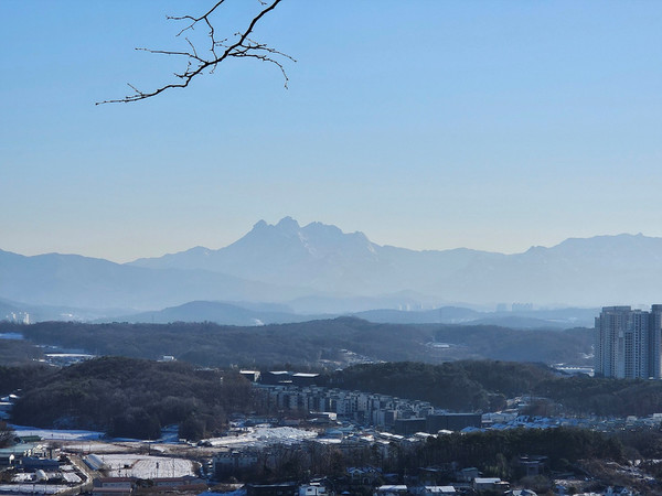 고봉산에서 바라본 북한산 [사진제공-통일뉴스백두대간종주대]