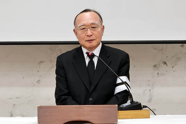 장석 한국문명교류연구소 이사장이 추도사를 하고 있다. [사진 - 통일뉴스 김치관 기자]