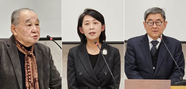 추도사를 한 (오른쪽부터) 안경환 전 국가인권위원장, 유정아 전 KBS 아나운서, 양재혁 전 성균관대 교수. [사진 - 통일뉴스 김치관 기자]