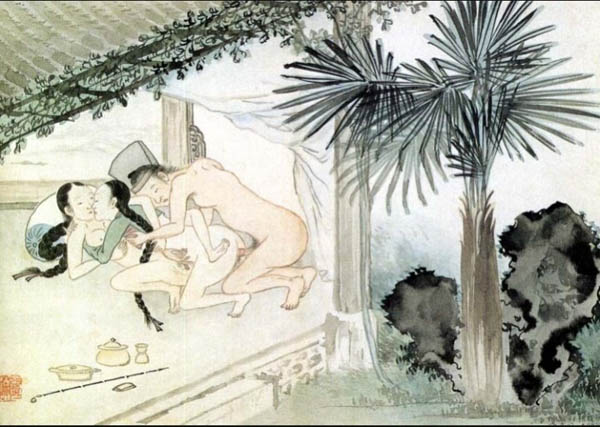 김홍도의 춘화로 알려져 있지만 진위는 알 수 없다.남녀 3명이 뒤엉켜 관계를 하고 있다. 자세와 표정을 보면 두 명의 여자는 동성애자이다. 그런데도 남성과 관계를 맺고 있으니 양성애자라고 해야 할 것이다.신윤복은 김홍도에 비해 12살 정도 어렸다. 대선배인 김홍도가 이런 내용을 그렸는데 신윤복이 동성애자에 대해 몰랐을 리가 없다. [이부탐춘]은 춘화가 아니라 춘의화이다. 은근히 야한 그림이다. 동성애와 양성애를 직접적으로 표현하지 않고 참새, 흘레붙은 개, 개구멍 따위의 장치를 통해 간접적으로 표현한 것이다. [사진 제공 - 심규섭]