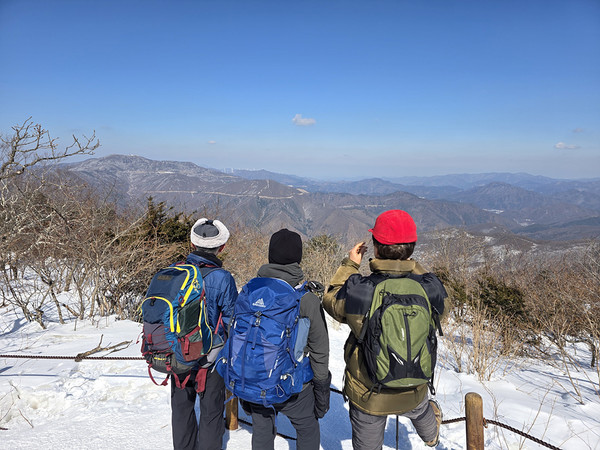 그 몇몇 대원분들 [사진제공-통일뉴스백두대간종주대]