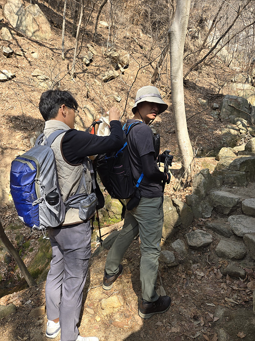 통일뉴스백두대간종주대 공식 포터 임정환 대원. [사진제공-통일뉴스백두대간종주대]