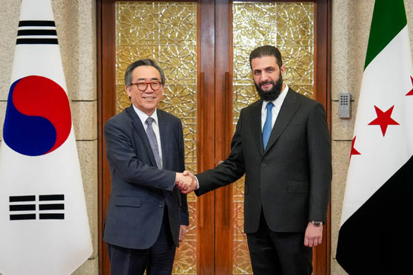 조태열 외교부 장관은 4월10일 아흐메드 알-샤라아(Ahmed al-Sharaa) 시리아 대통령을 예방했다. [사진 제공 - 외교부]