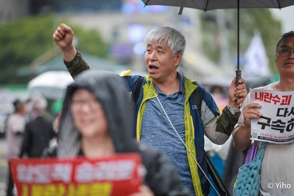 비록 작은 힘이지만 탄핵 촛불 여정에 보탬이 되었다면 만족할 뿐이다. [사진 - 통일뉴스 하태한 통신원]